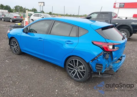2024 Subaru Impreza Sport 5-Door z USA, uszkodzony, nr VIN JF1GUAFCXR8869607